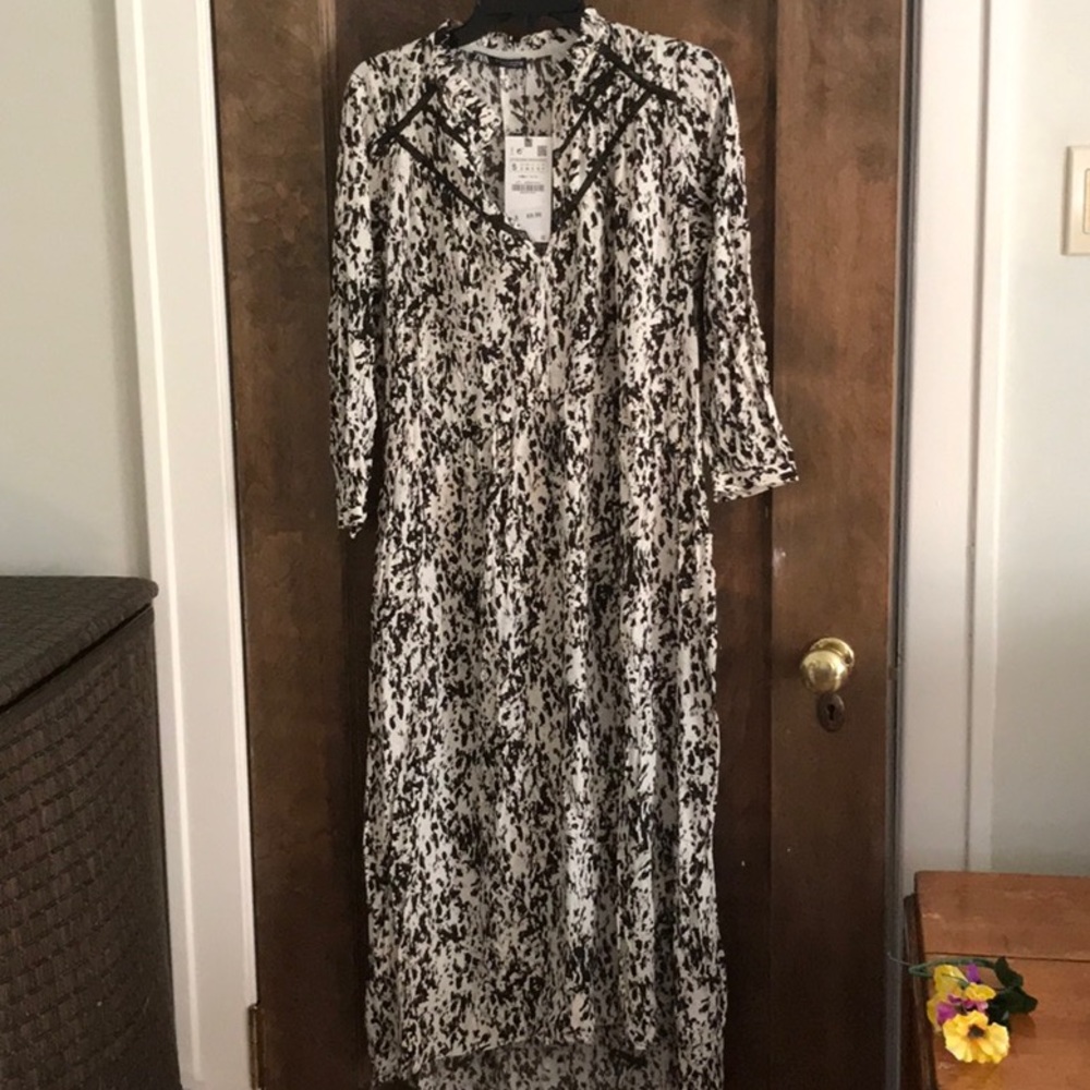 New with tags Zara dress black and cream color size Small